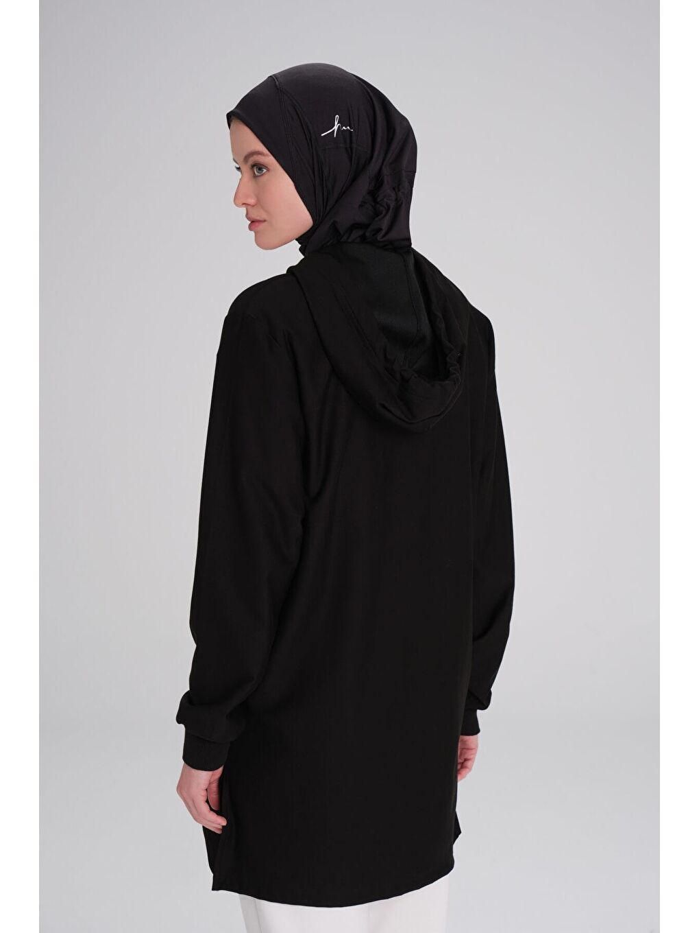 Yumuşak Dokulu Reglan Kapüşonlu Fermuarlı Siyah Basic Günlük Sweatshirt Act 12-2