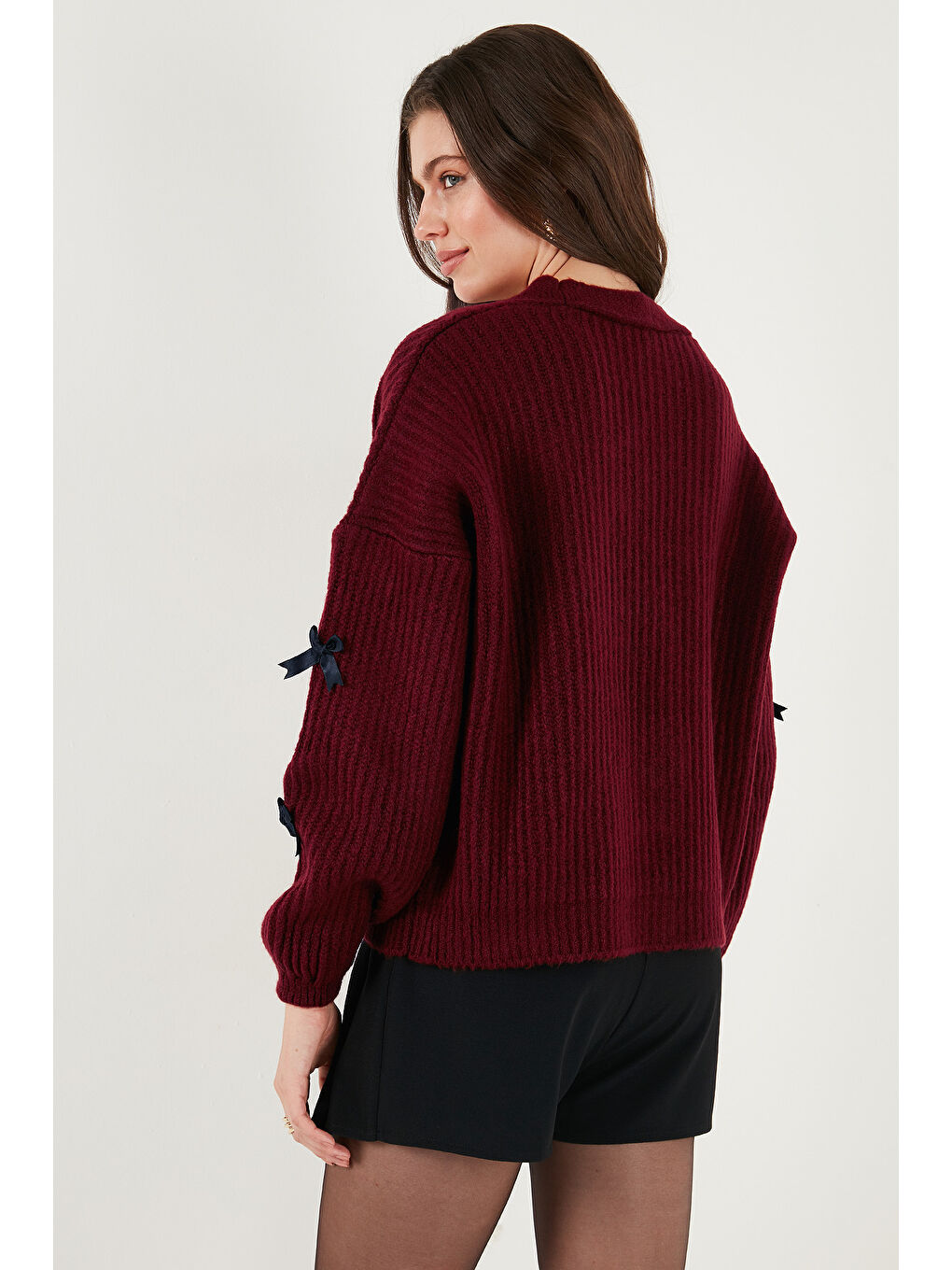 Bordo Oversize Fit V Yaka Fiyonk Detaylı Düğmeli Hırka 4615577-6