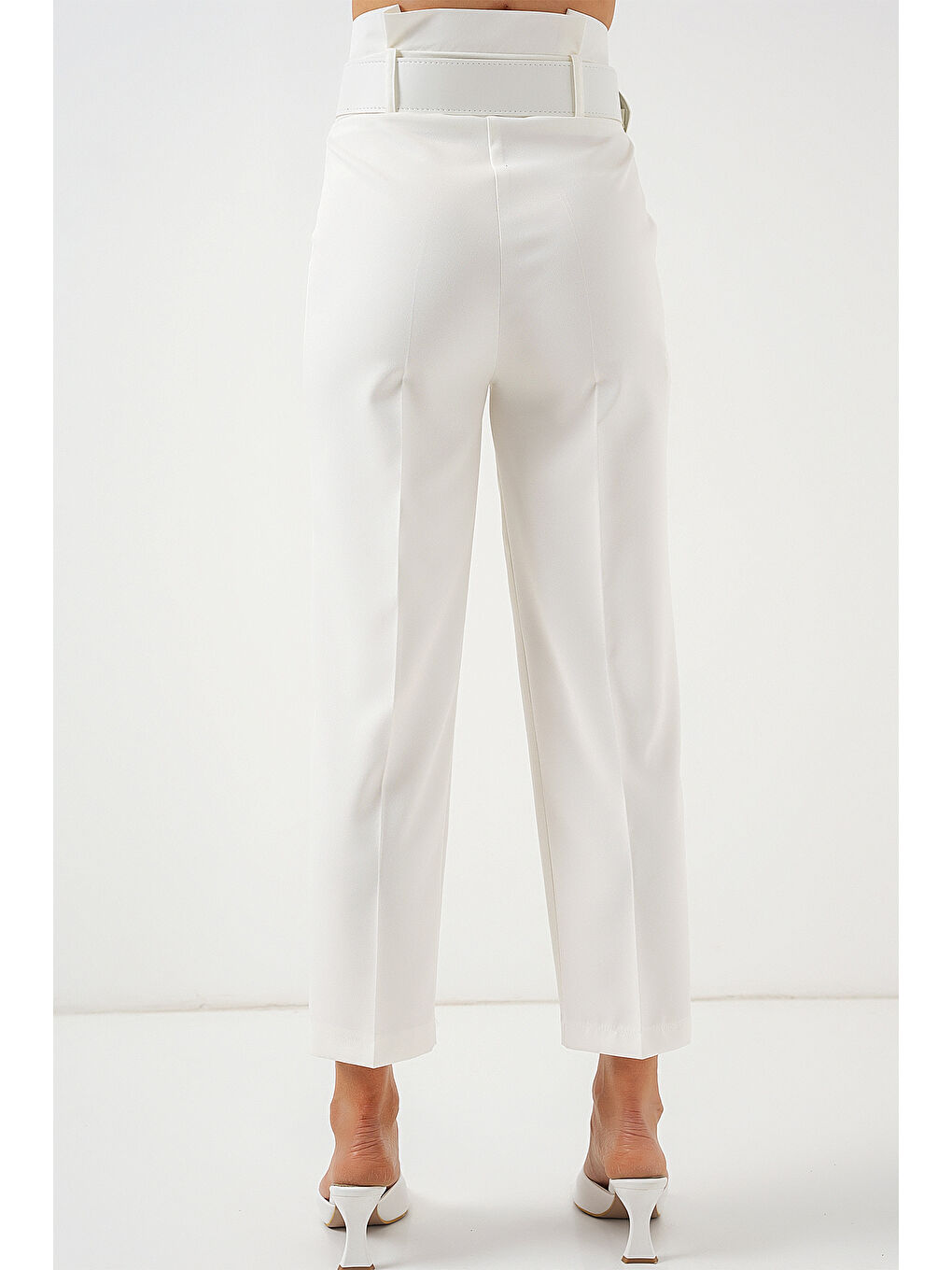 6556 Kemerli Kumaş Pantolon - Ekru-5