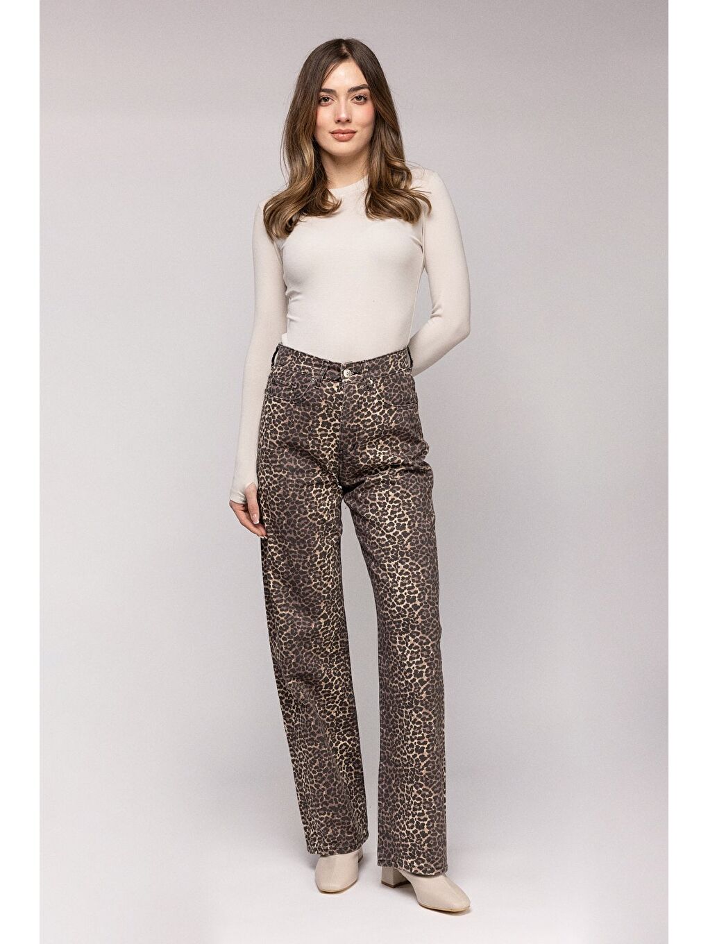 Siyah Kadın Leopar Desenli Yüksek Bel Wide Leg Jean Pantolon - Wild Look