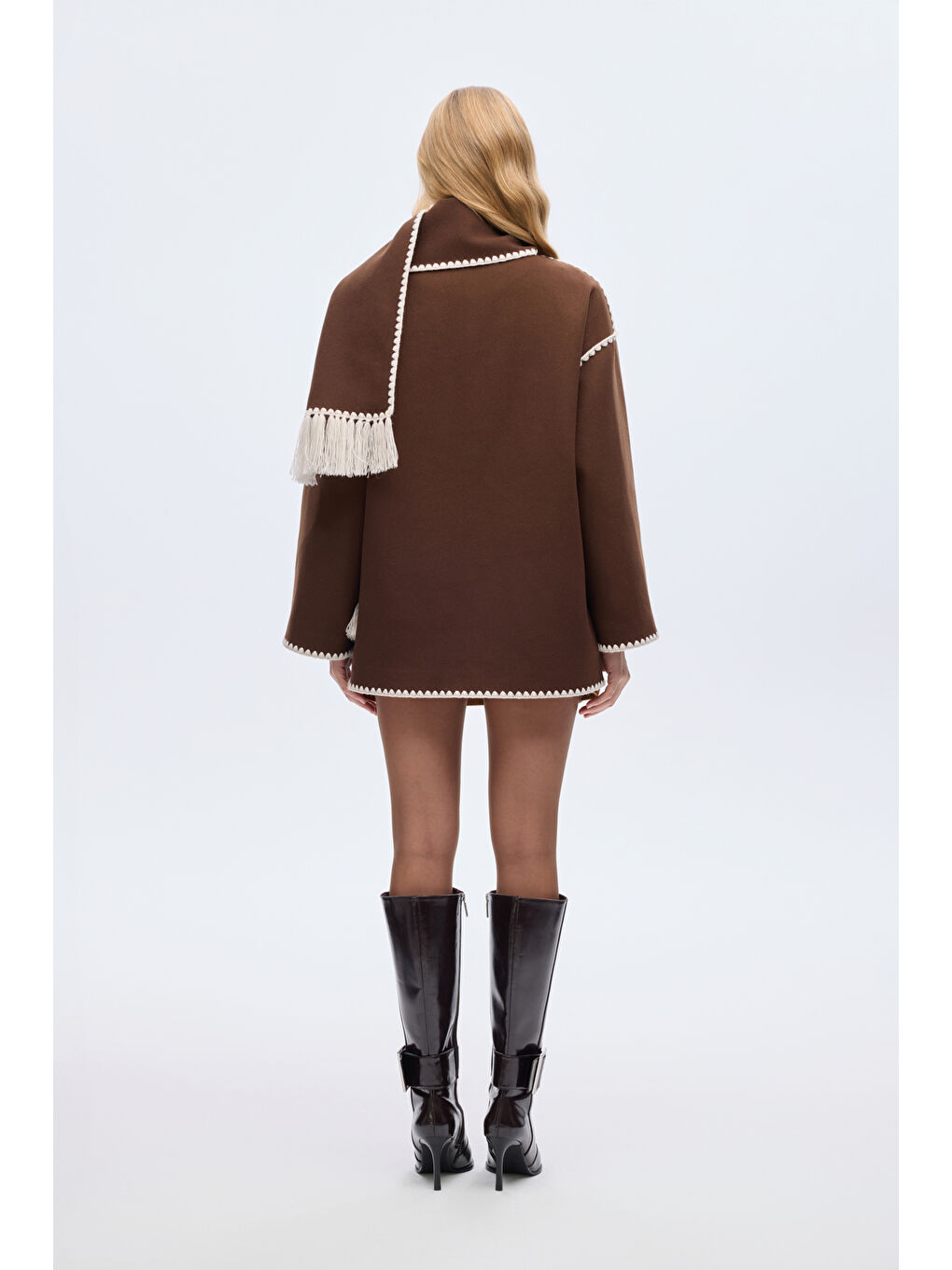 Atkılı Çoban Dikişli Oversize Kısa Kaban Kahverengi-4