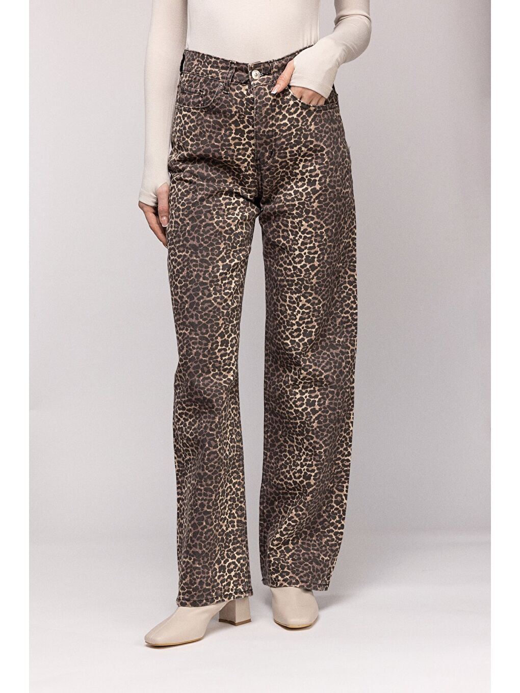 Siyah Kadın Leopar Desenli Yüksek Bel Wide Leg Jean Pantolon - Wild Look-1