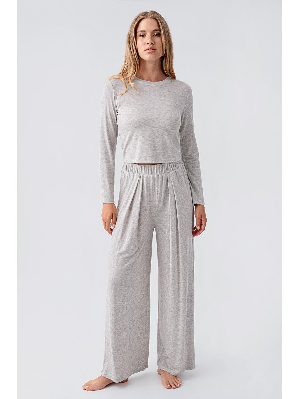 Gri Uzun Kollu Crop Bol Paça Esnek Viskoz Pijama Takım 18210