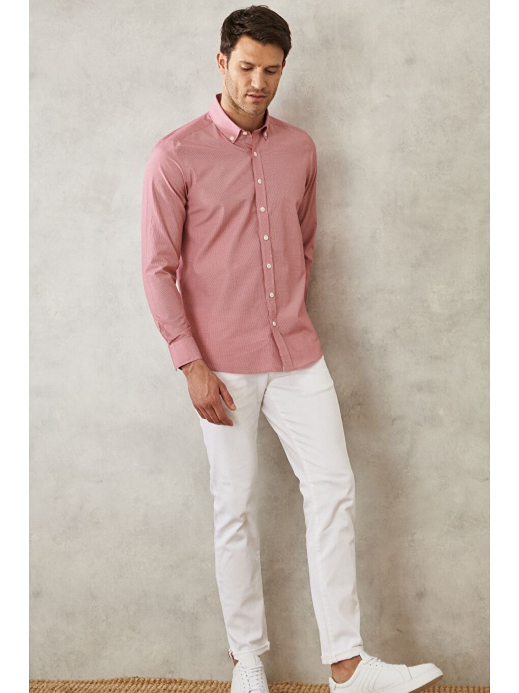 Erkek Kırmızı Slim Fit Dar Kesim Oxford Düğmeli Yaka Pötikareli Pamuklu Gömlek-1