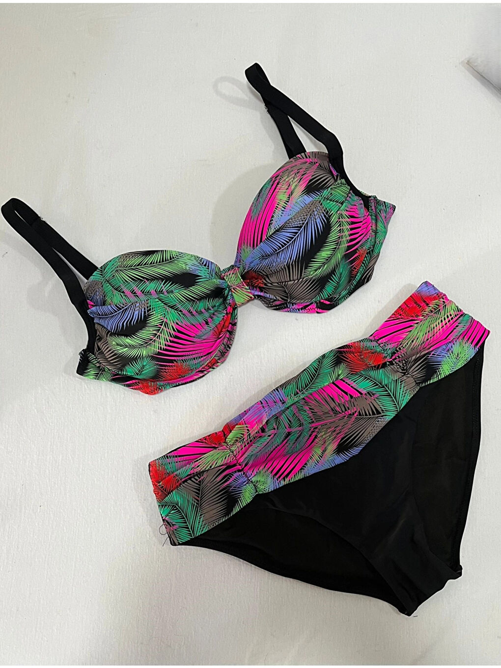 Kadın Siyah Çok Renk Desenli Astarlı Büyük Beden Bikini Takımı HZL25S-LC06