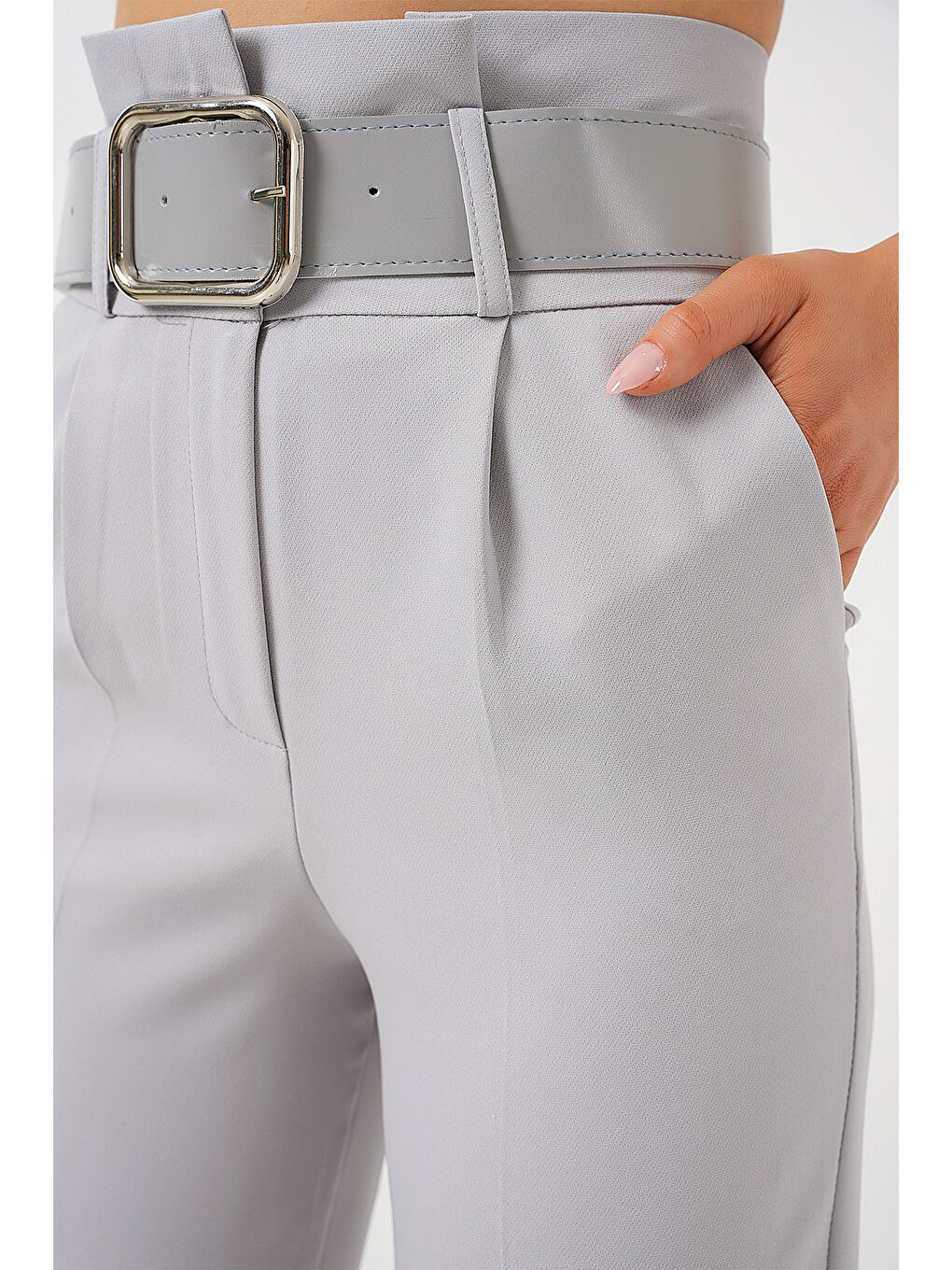 6556 Kemerli Kumaş Pantolon - Gri-4