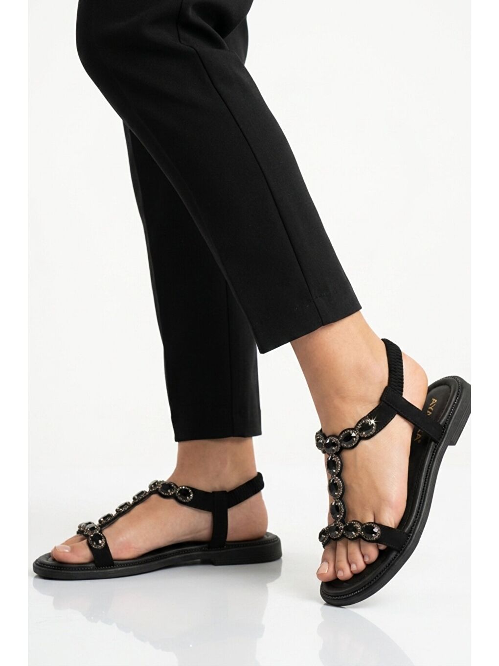 Siyah Hafif İnce Taban Kadın Sandalet 358165 Z-1