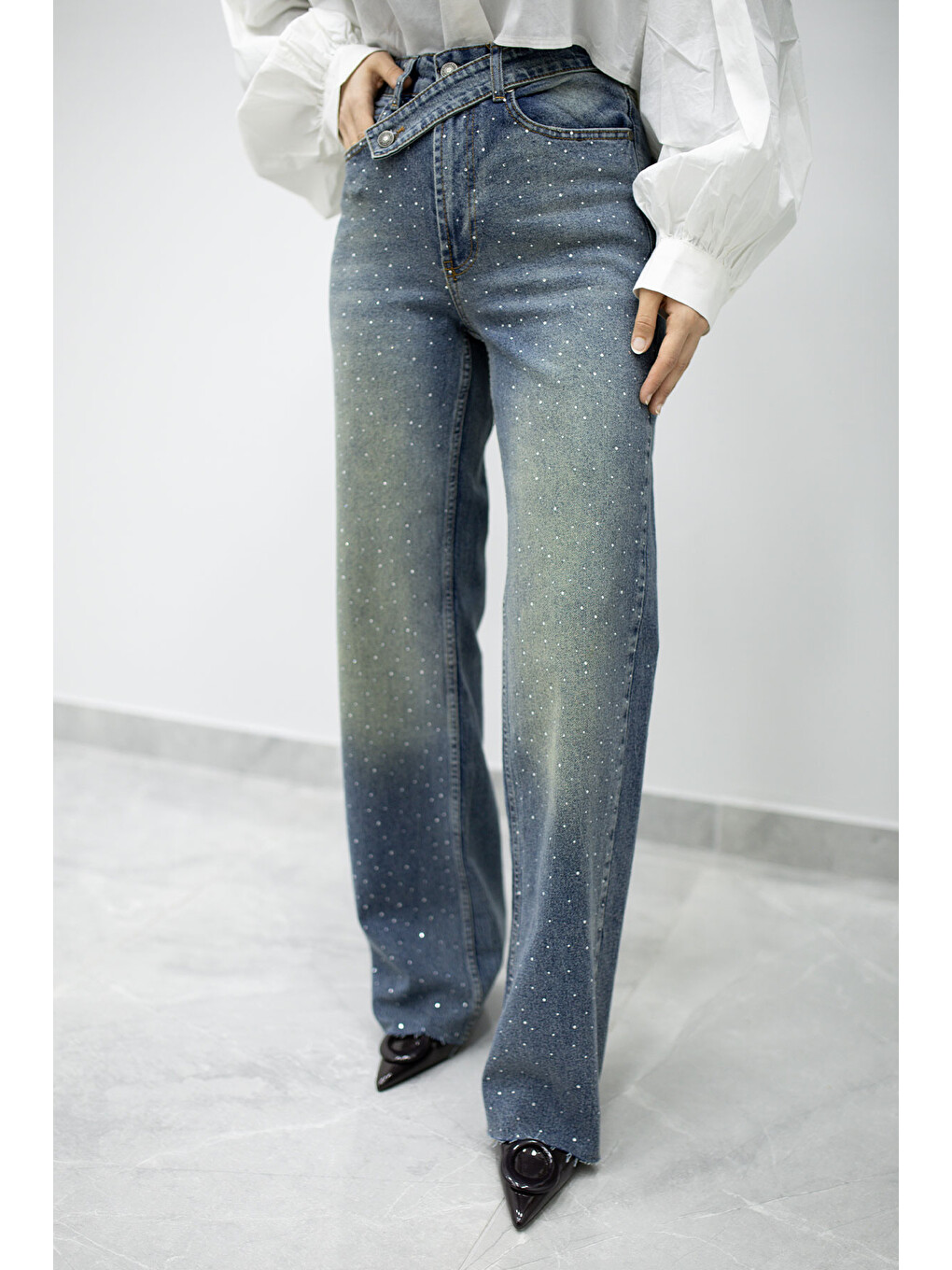Taşlı Çapraz Kemerli Jean Pantolon Tsd260194 Yıkamali Açık Mavi