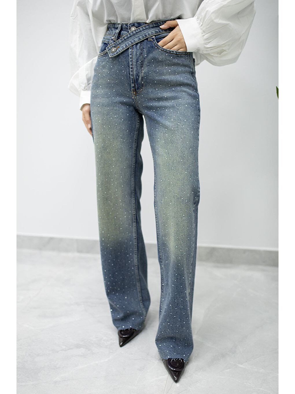 Taşlı Çapraz Kemerli Jean Pantolon Tsd260194 Yıkamali Açık Mavi-2