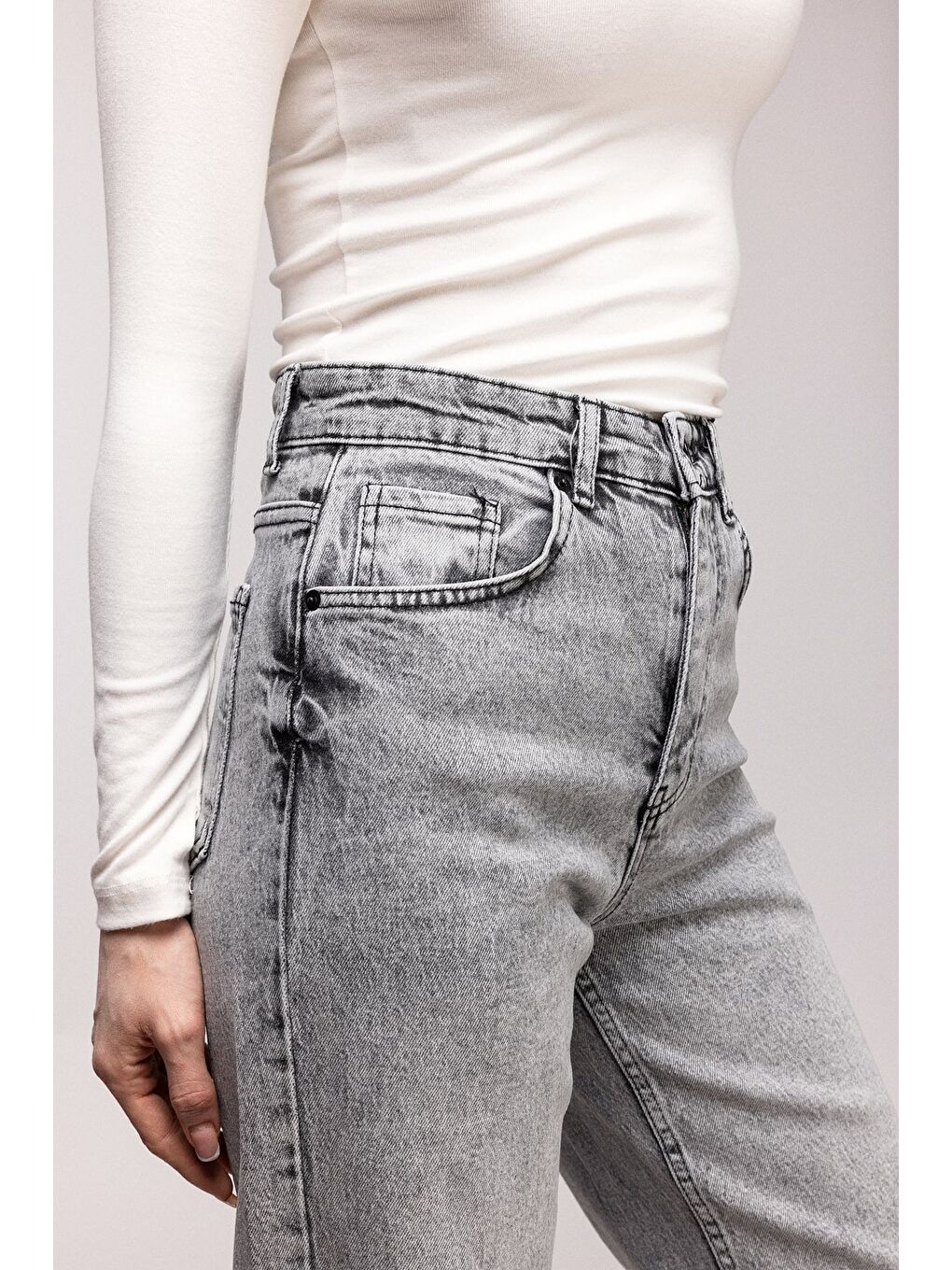 Gri Kadın Yüksek Bel Wide Leg Jean Pantolon - Paça Detaylı-4