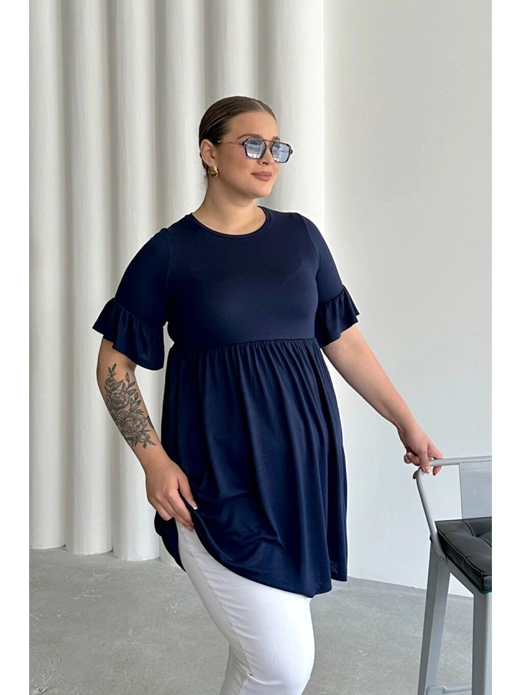 Lacivert Büyük Beden Kol Detaylı Beli Lastikli Pileli Tunik T-shirt T42-4