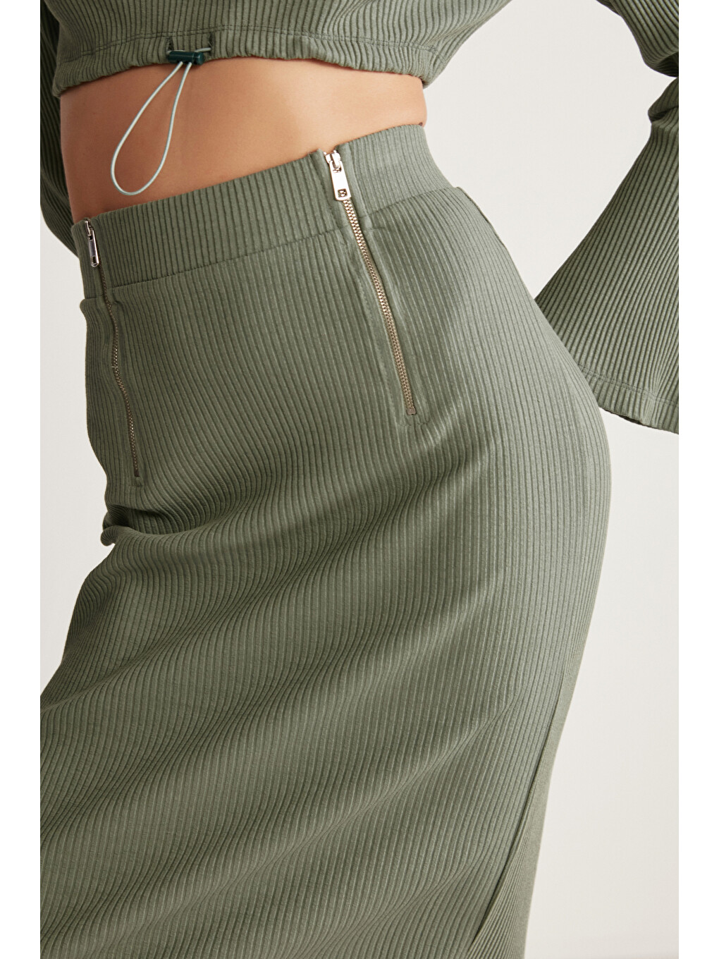 Lauren Kadın Slim Fit Fermuar Detaylı Midi Haki Etek-1