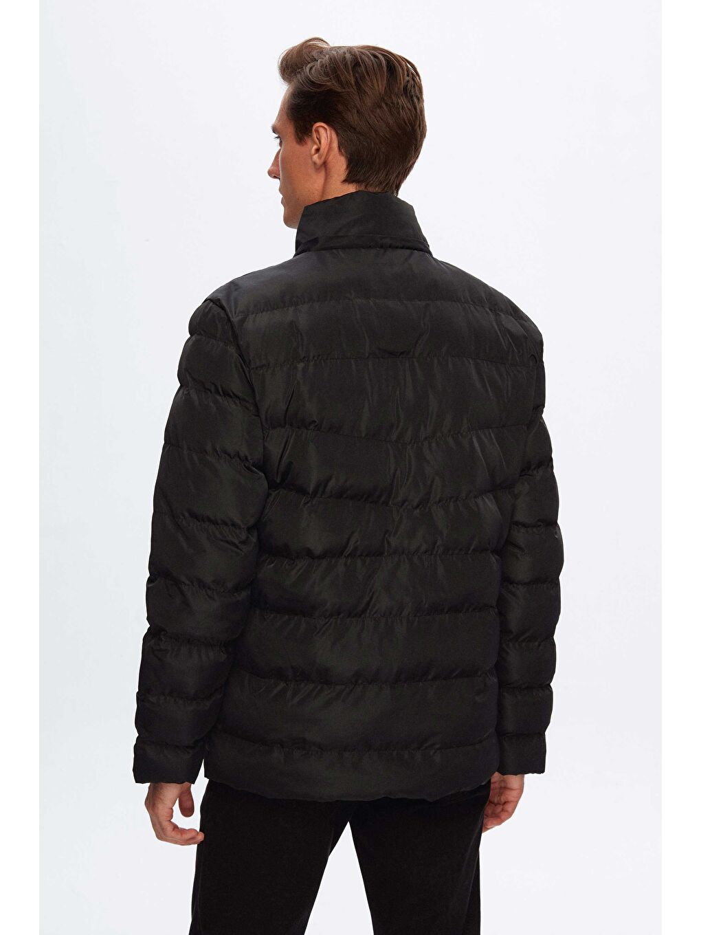 Regular Fit Siyah Şişme Kapüşonlu Mont-5