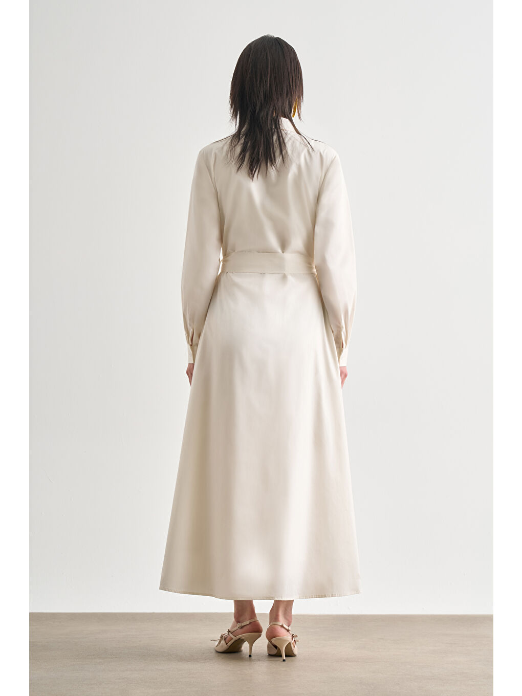 Premium Saf Pamuk Ekru Piliseli Uzun Elbise-3