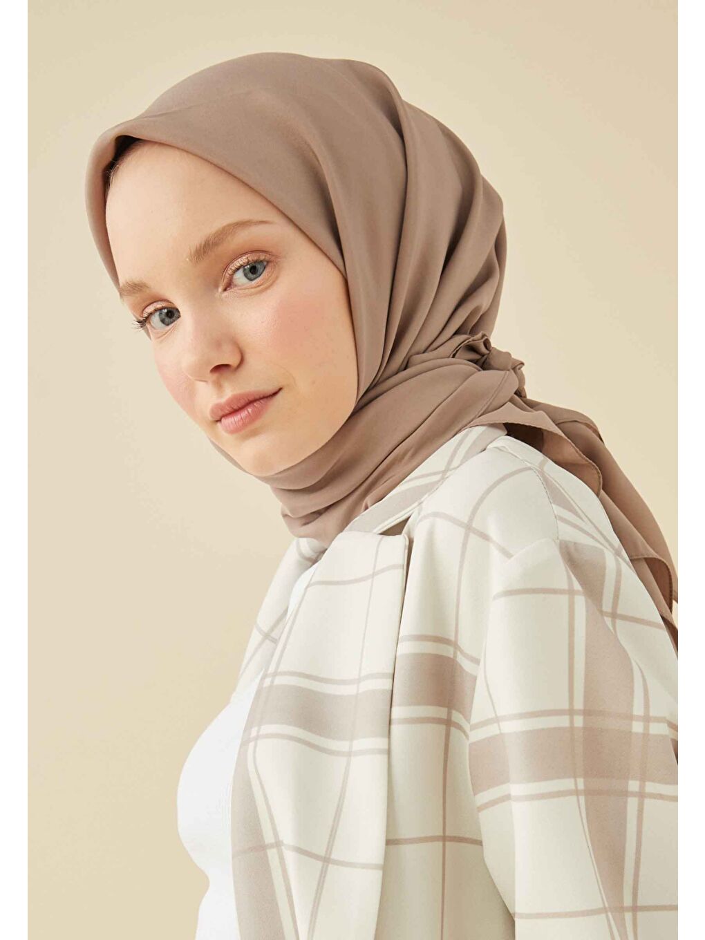 Kahverengi Pamuk İpek Eşarp Tozlu Kahve-1