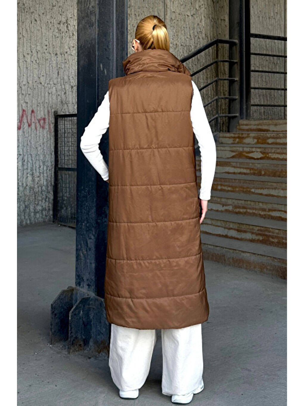 Kahverengi Uzun Boy Kapitone Şişme Yelek-4