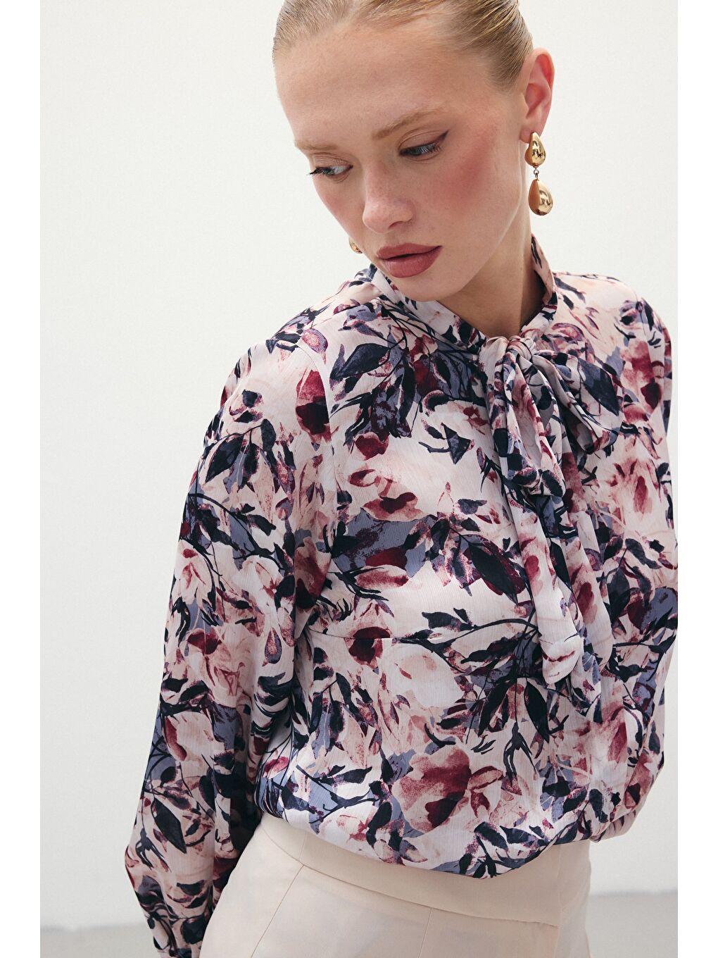 Desenli Fular Yaka Gömlek - Bordo-6