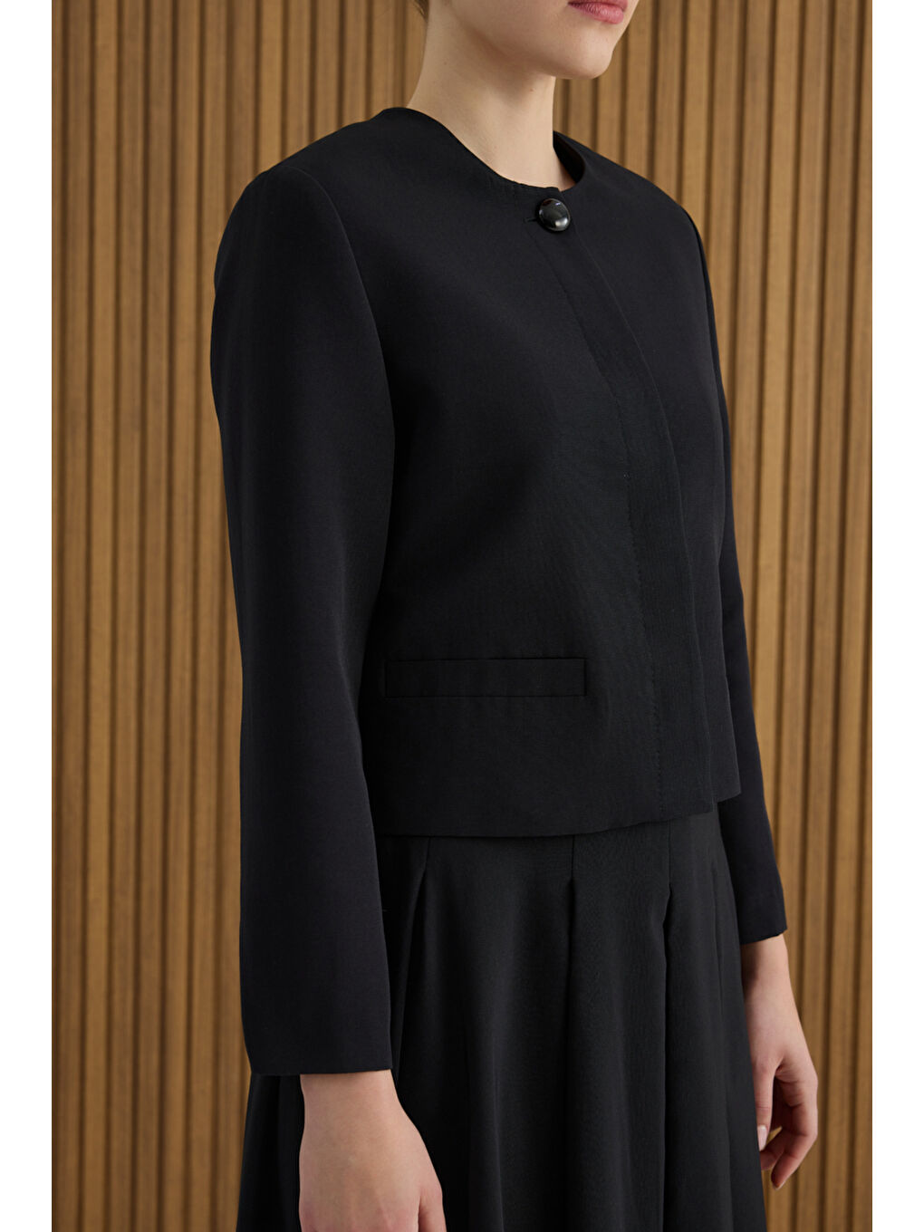 Siyah Pamuk Kısa Ceket-4