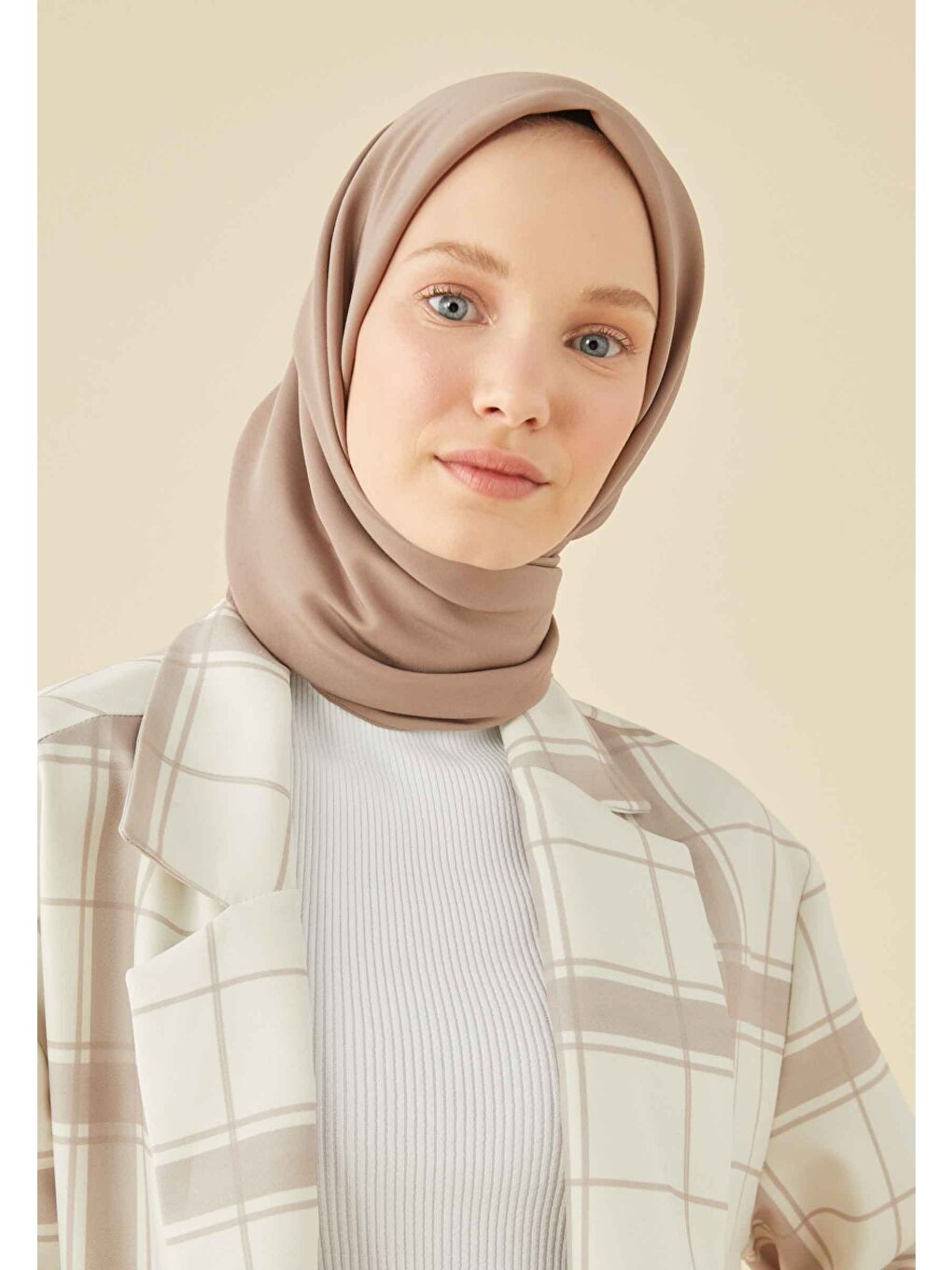 Kahverengi Pamuk İpek Eşarp Tozlu Kahve-3