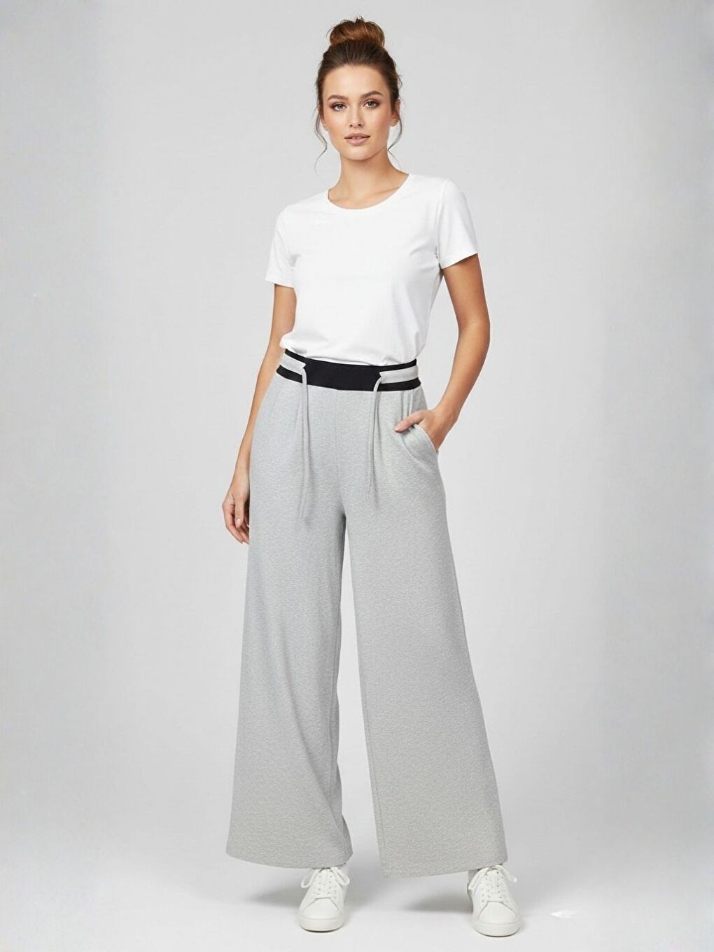 Kadın Gri Selanik Kumaş Bol Kalıp Özel Bağcık Detay Pantolon