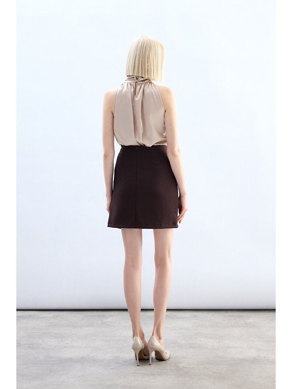 Kahverengi Bel Aksesuarlı Mini Etek - Kahve-6