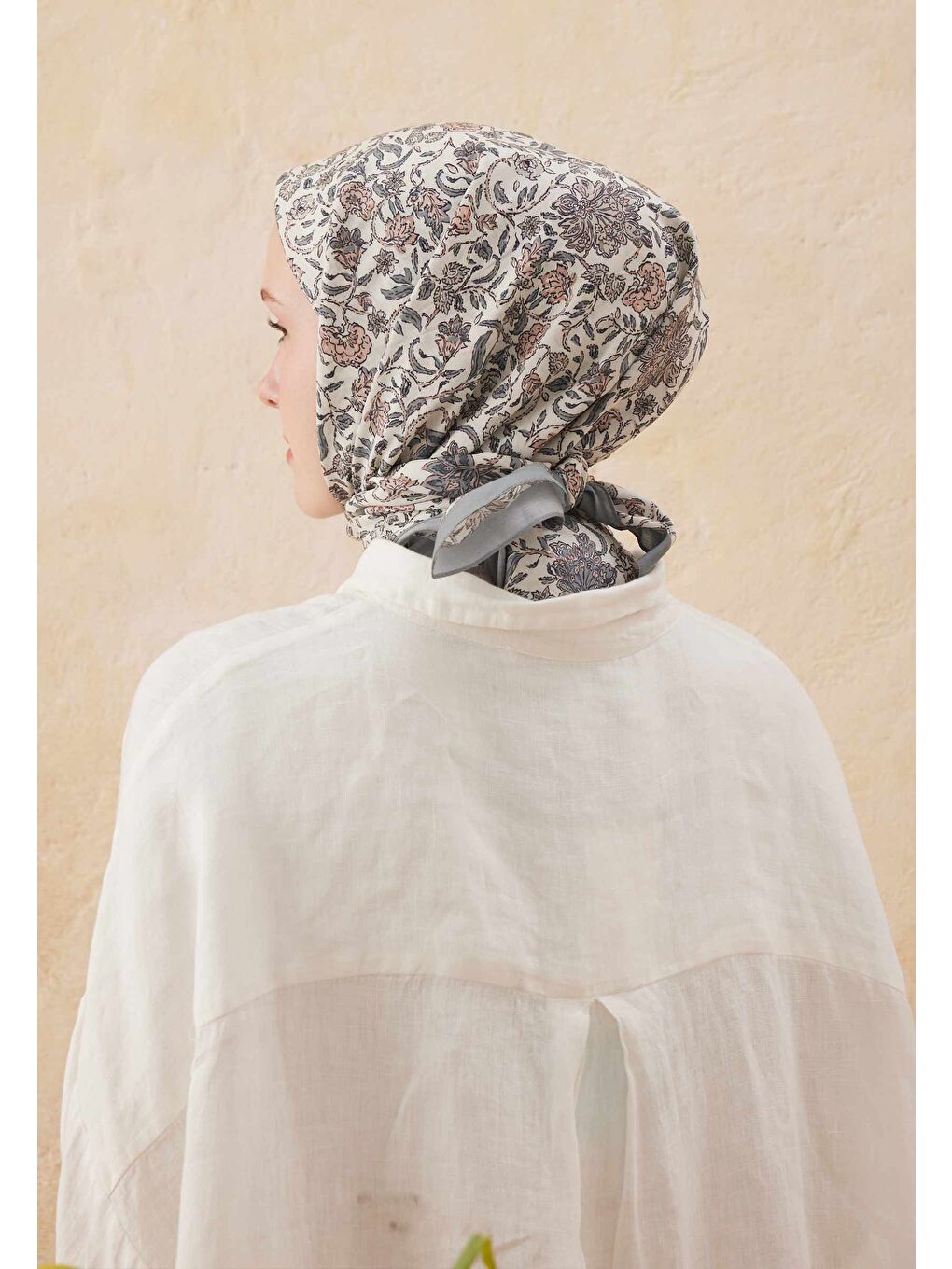 Gri Morocco Desen Pamuk İpek Eşarp Füme-3