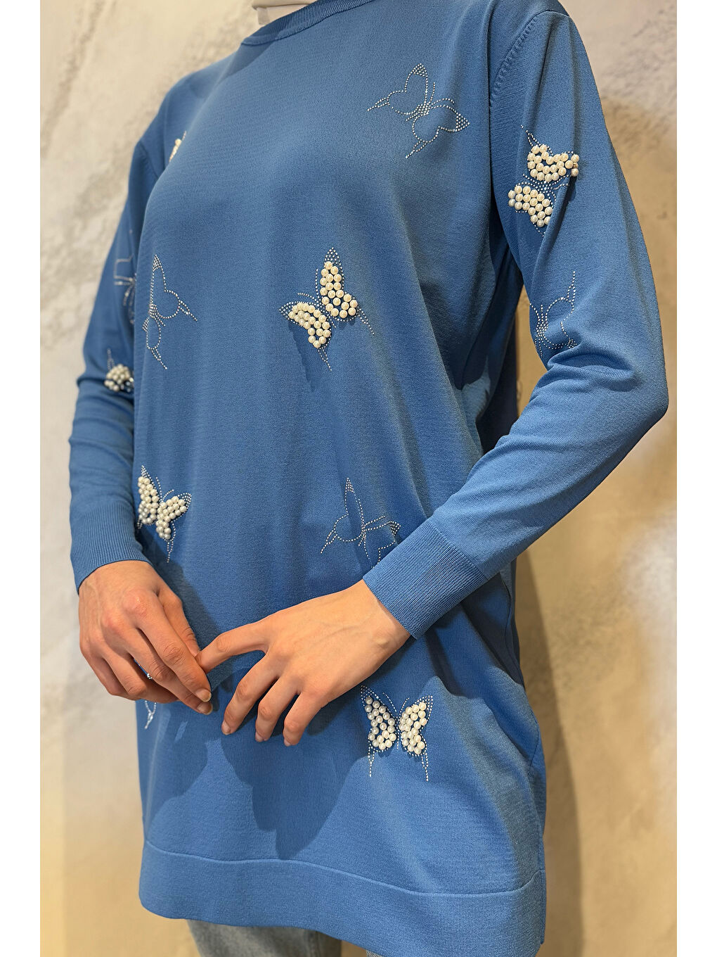 Mavi Kelebek Taşlı Bisiklet Yaka Tesettür Tunik-4