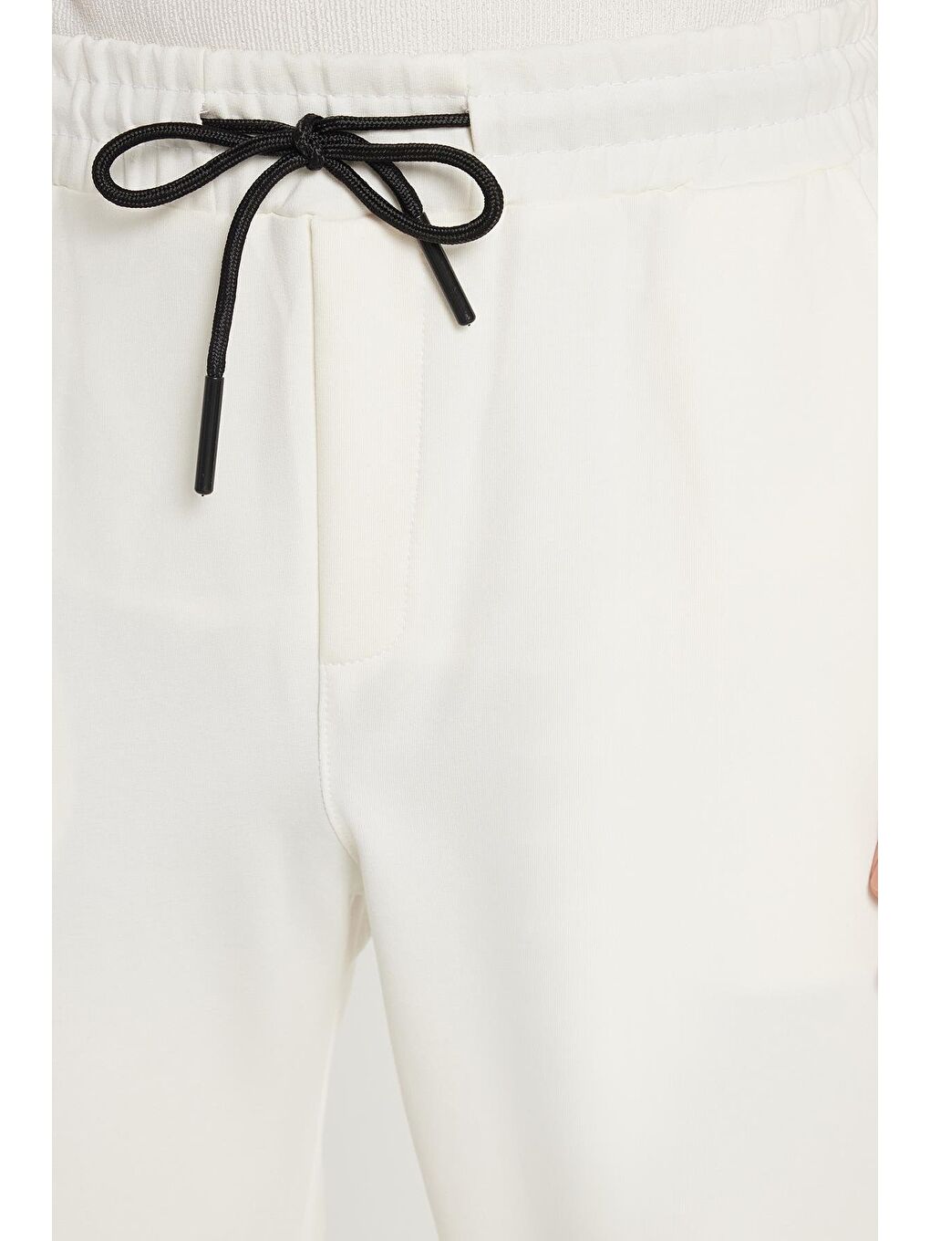 Erkek Standart Fit Normal Kesim Pamuklu Bisiklet Yaka Beli Bağcıklı Beyaz Eşofman Takımı-2