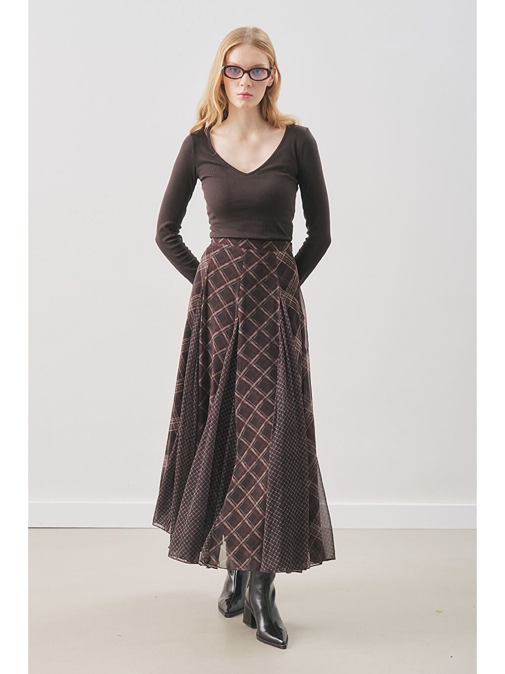 Kahverengi Ekose Desenli Şifon Etek Kahve-3