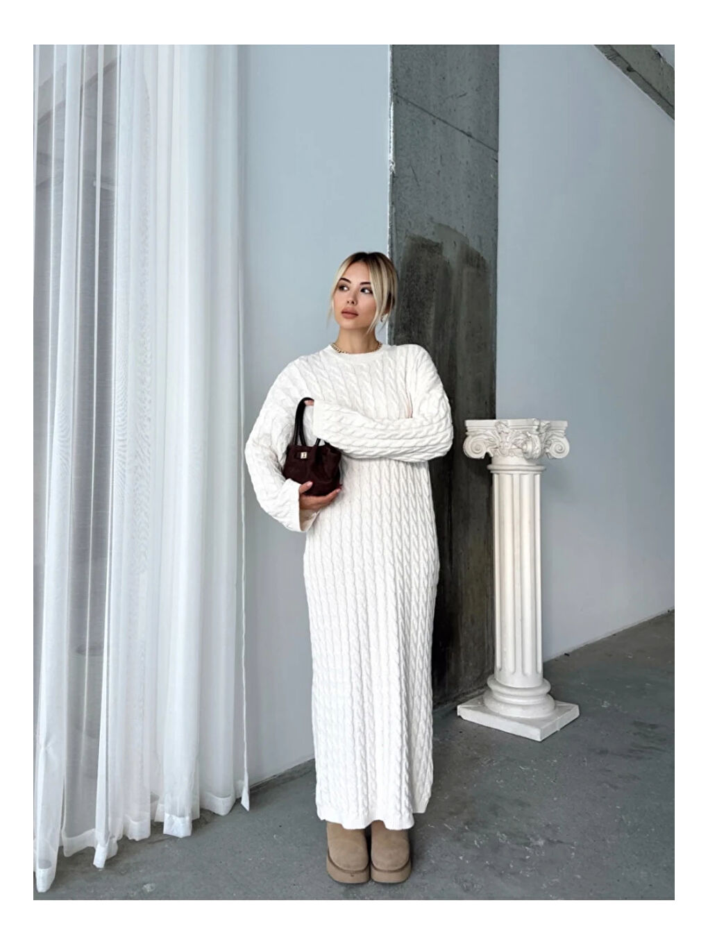 Kadın Beyaz Bisiklet Yaka Saç Örgülü Kadın Triko Midi Elbise