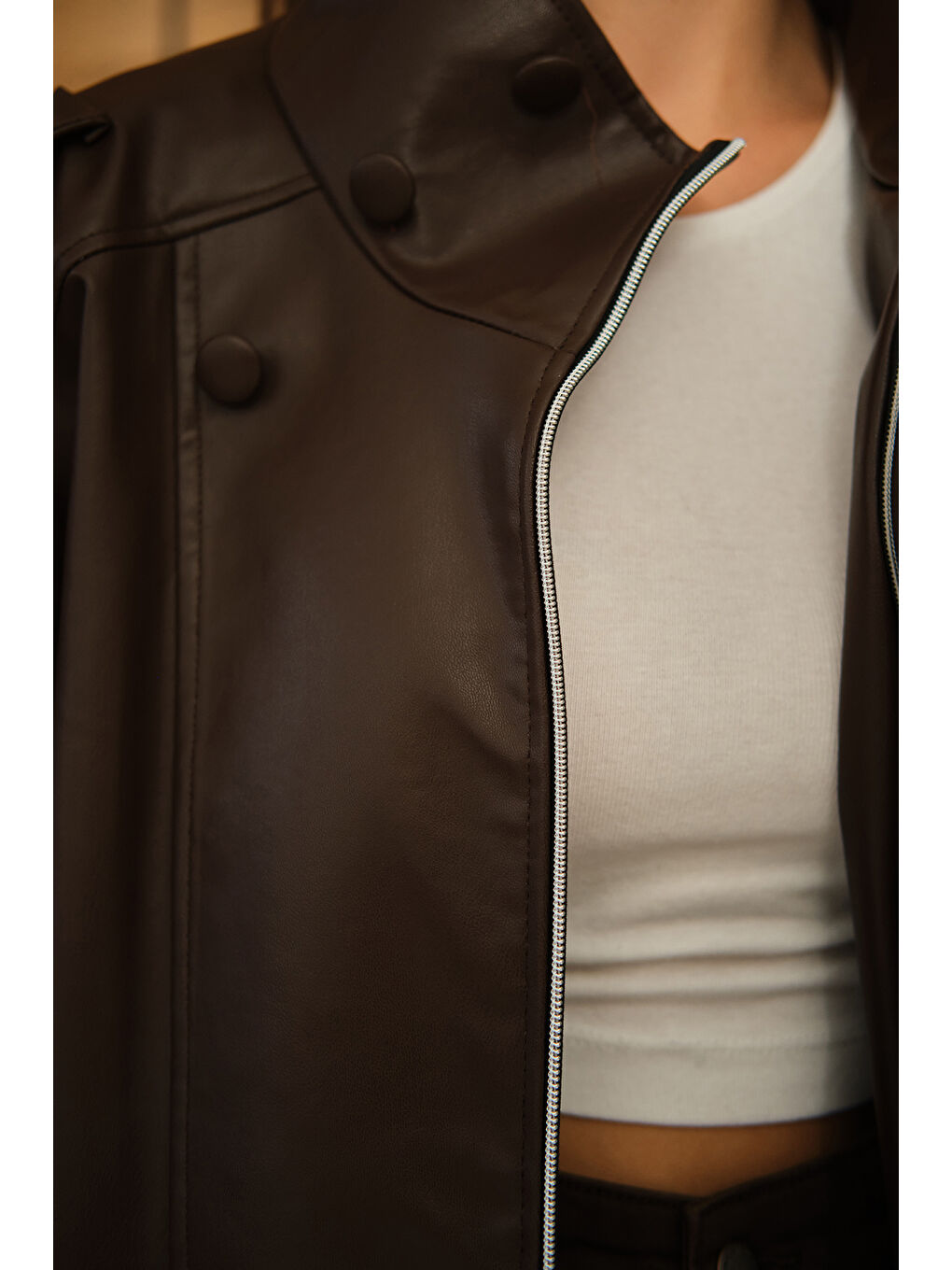 Kadın Dik Yaka Deri Ceket Kahverengi-4