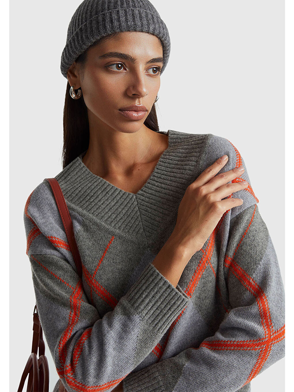 Kadın Antrasit Yün Karışımlı Baklava Desenli Ribana Detaylı V Yaka Kazak-5