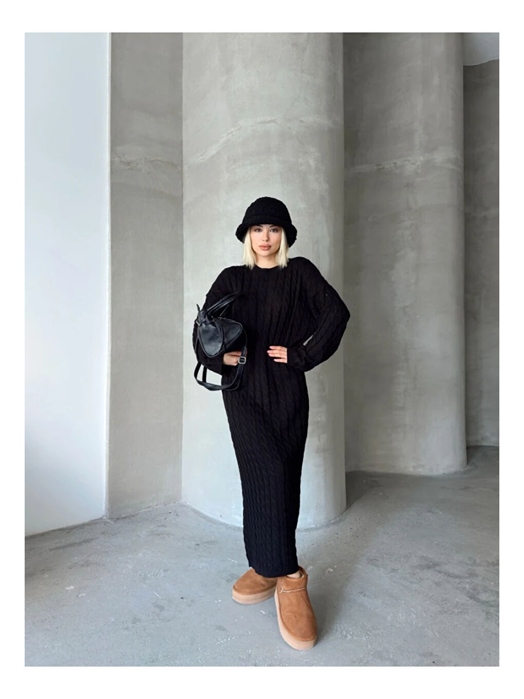 Kadın Siyah Bisiklet Yaka Saç Örgülü Kadın Triko Midi Elbise