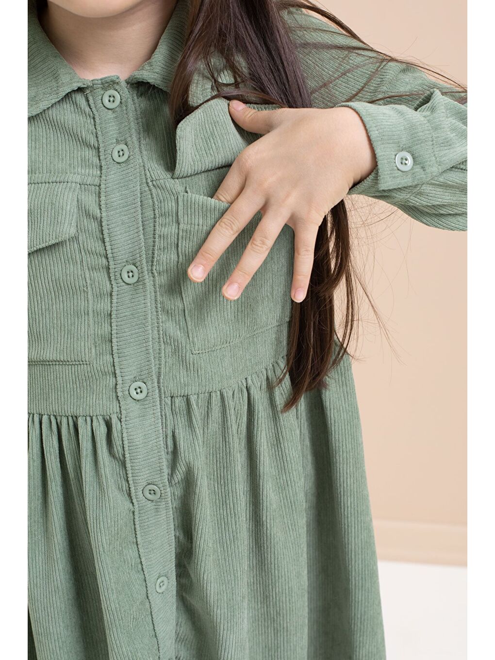 Yeşil Kız Çocuk Cep Detaylı Kadife Desenli Elbise 21547-2