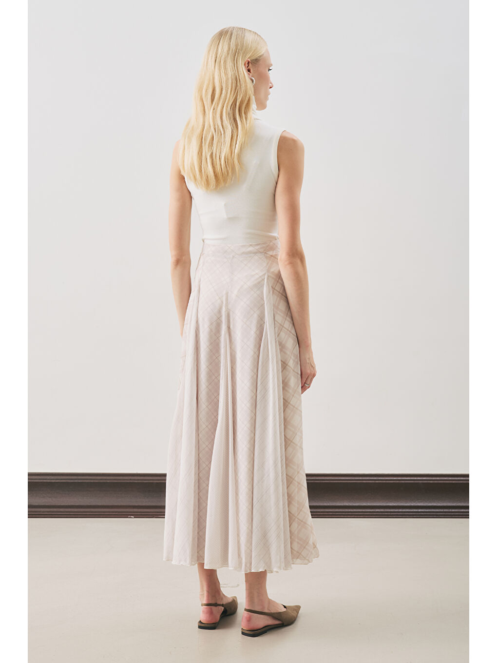 Ekose Desenli Volanlı Etek Ekru-5