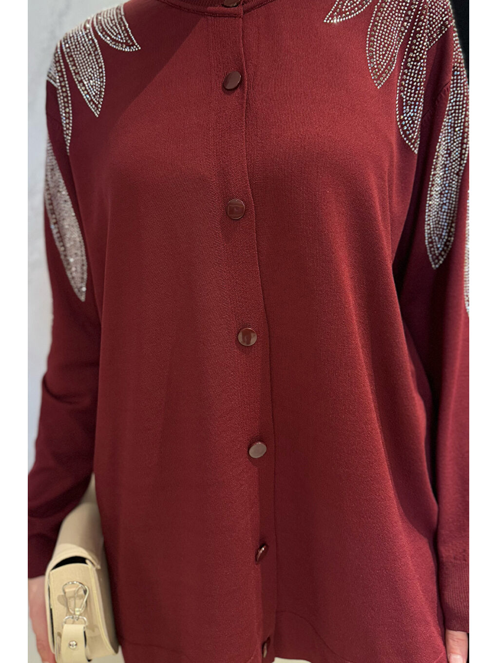 Bordo Taş İşlemeli Düğmeli Tesettür Triko Hırka-5