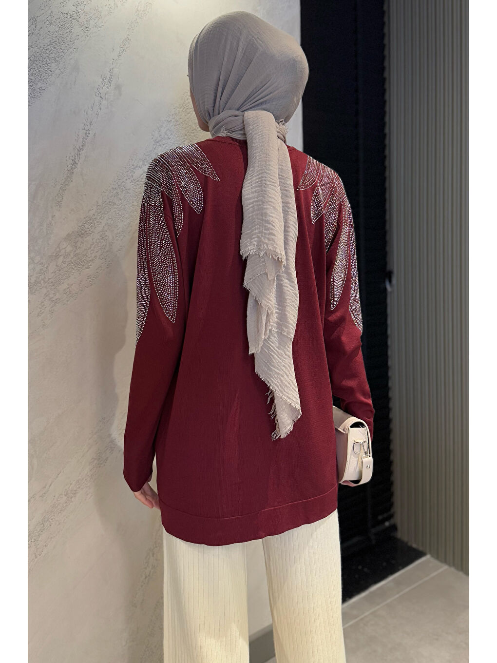 Bordo Taş İşlemeli Düğmeli Tesettür Triko Hırka-6