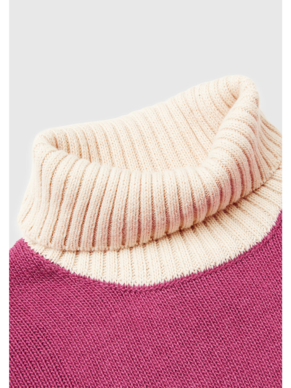 Kadın Koyu Pembe Akrilik ve Yün Karışımlı Çok Renkli Balıkçı Yaka Kazak-6