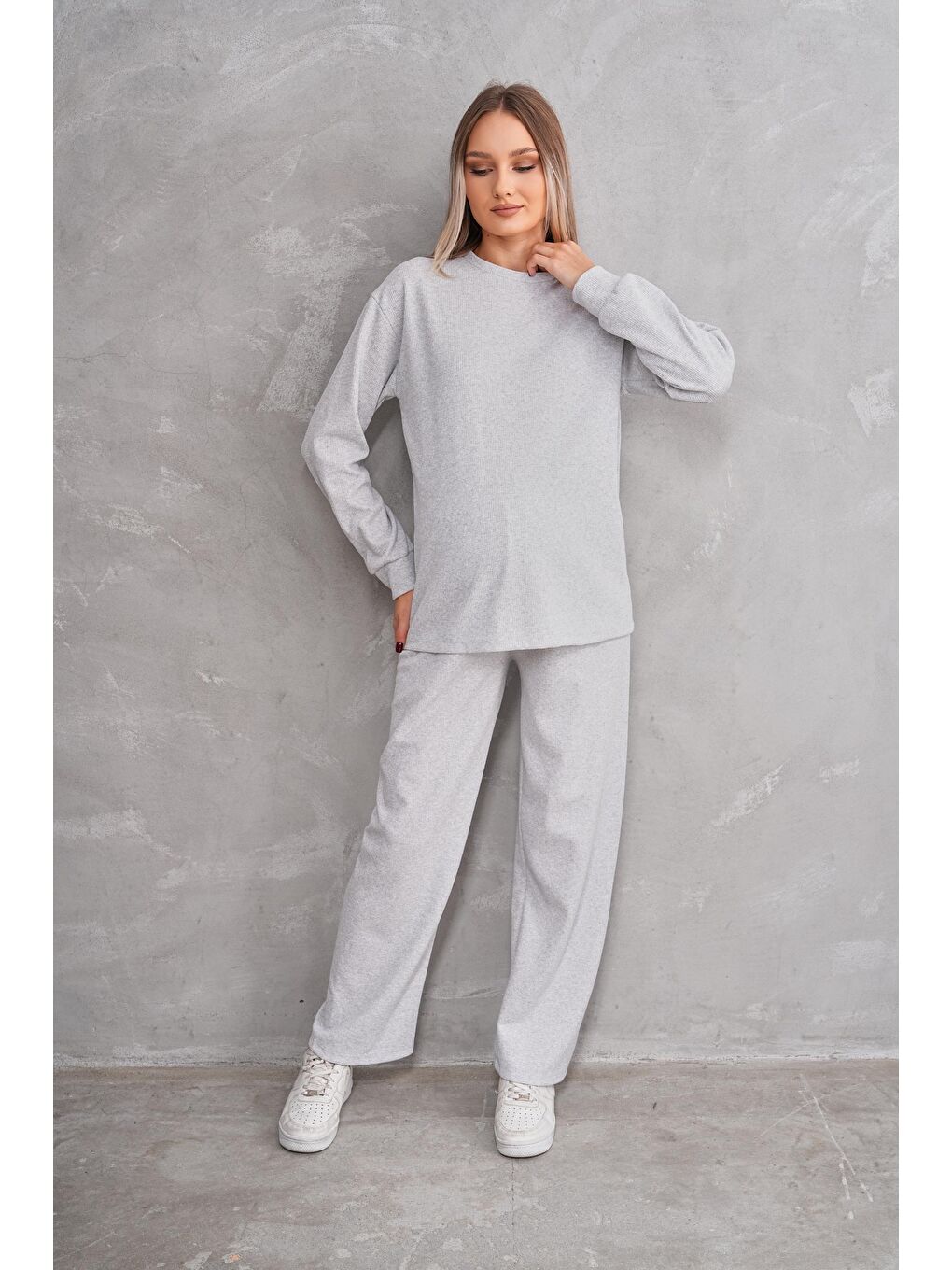 Gri Hamile ve Lohusa Bisiklet Yaka Waffle Kumaş Alt Üst Eşofman Takımı-1
