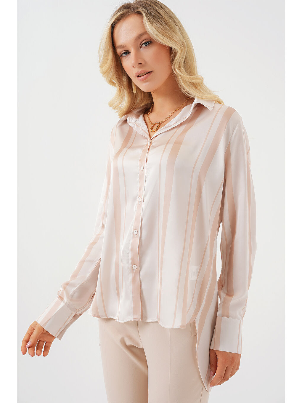 Kadın Çizgili Uzun Saten Gömlek 20291 - Bej