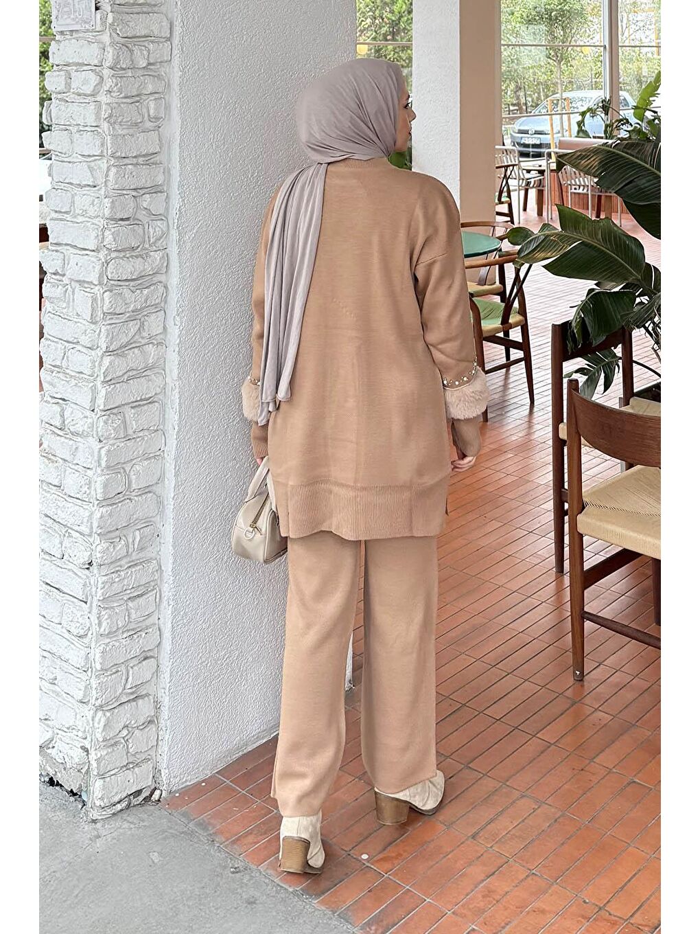 Kahverengi Kol Pelüş Detaylı Triko Takım Camel-3