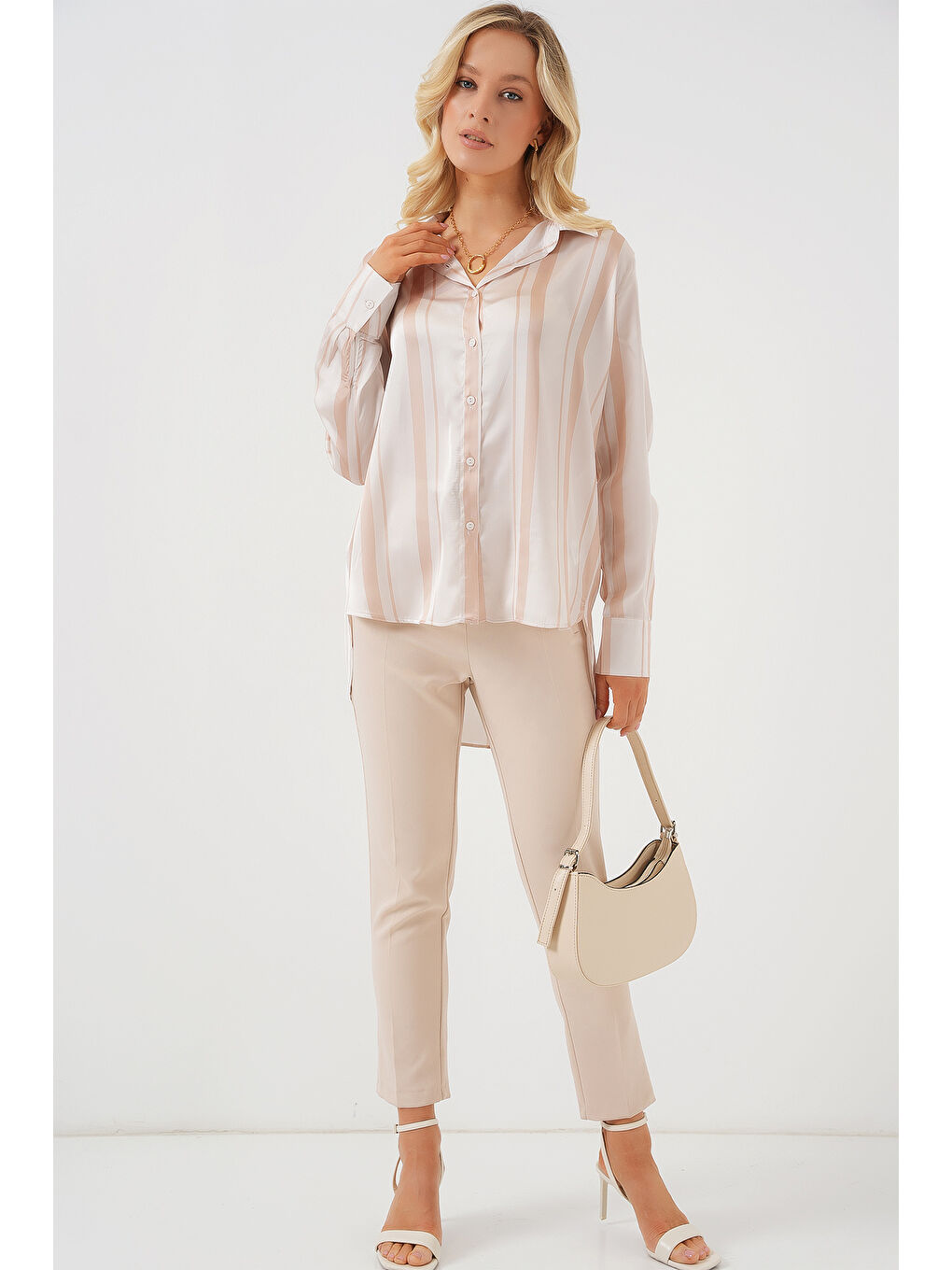 Kadın Çizgili Uzun Saten Gömlek 20291 - Bej-1