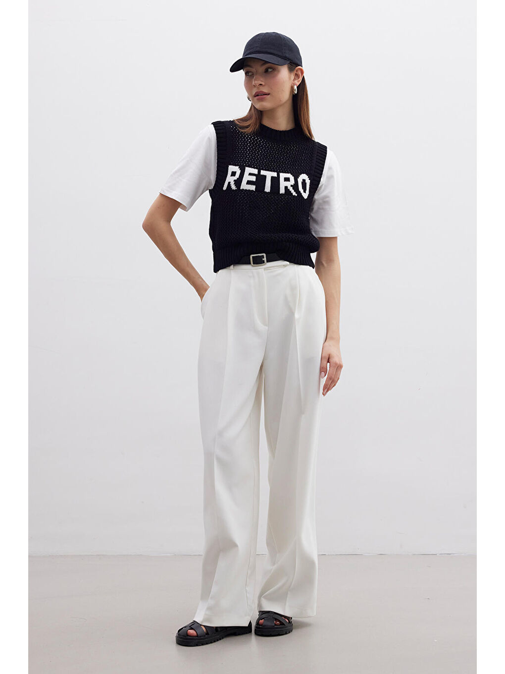 İnce Örgülü Triko Süveter Siyah-3