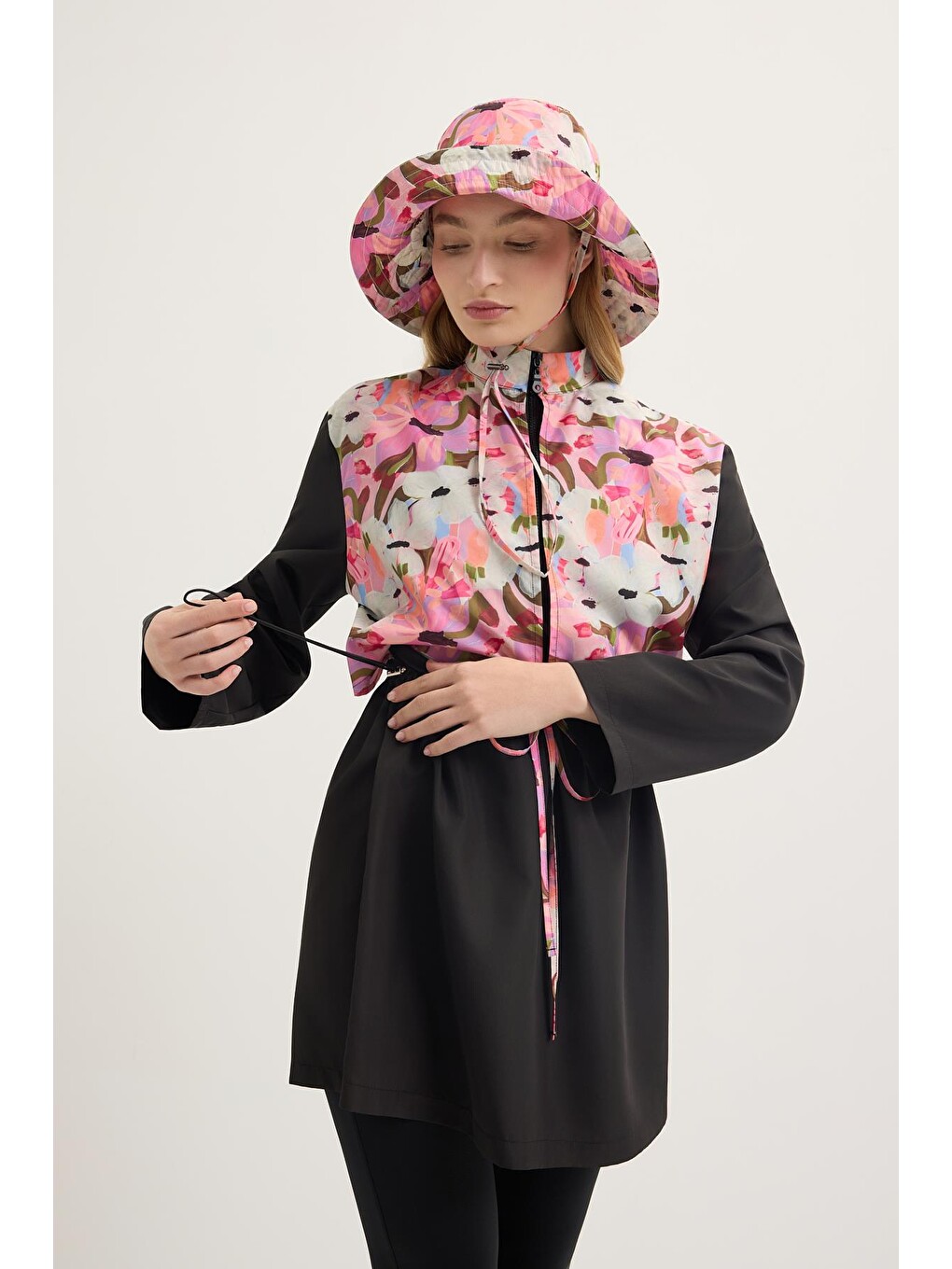 Paraşüt Floral Desenli Bağlmalı Tesettür Mayo Takım Pembe-2