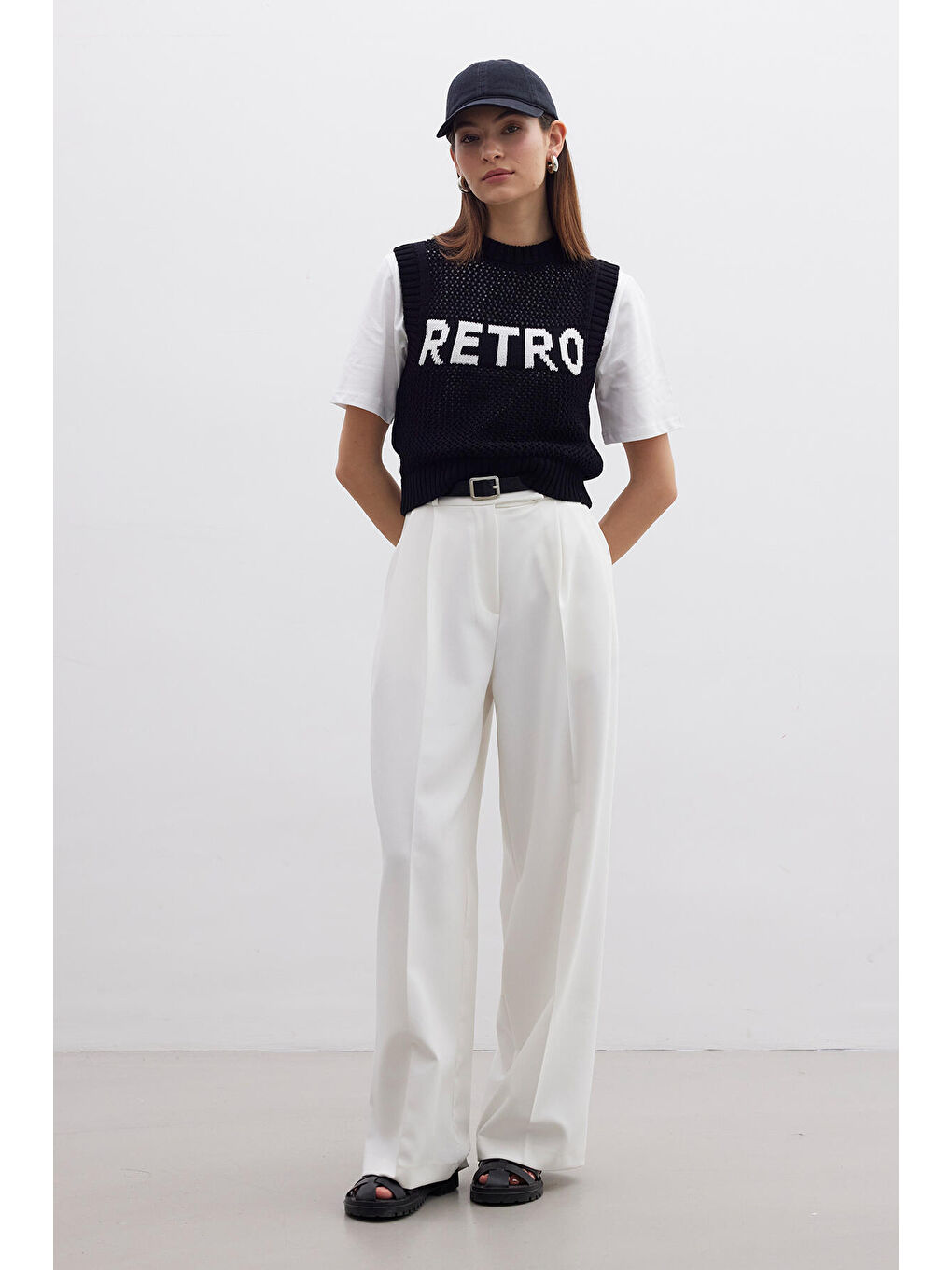 İnce Örgülü Triko Süveter Siyah-5