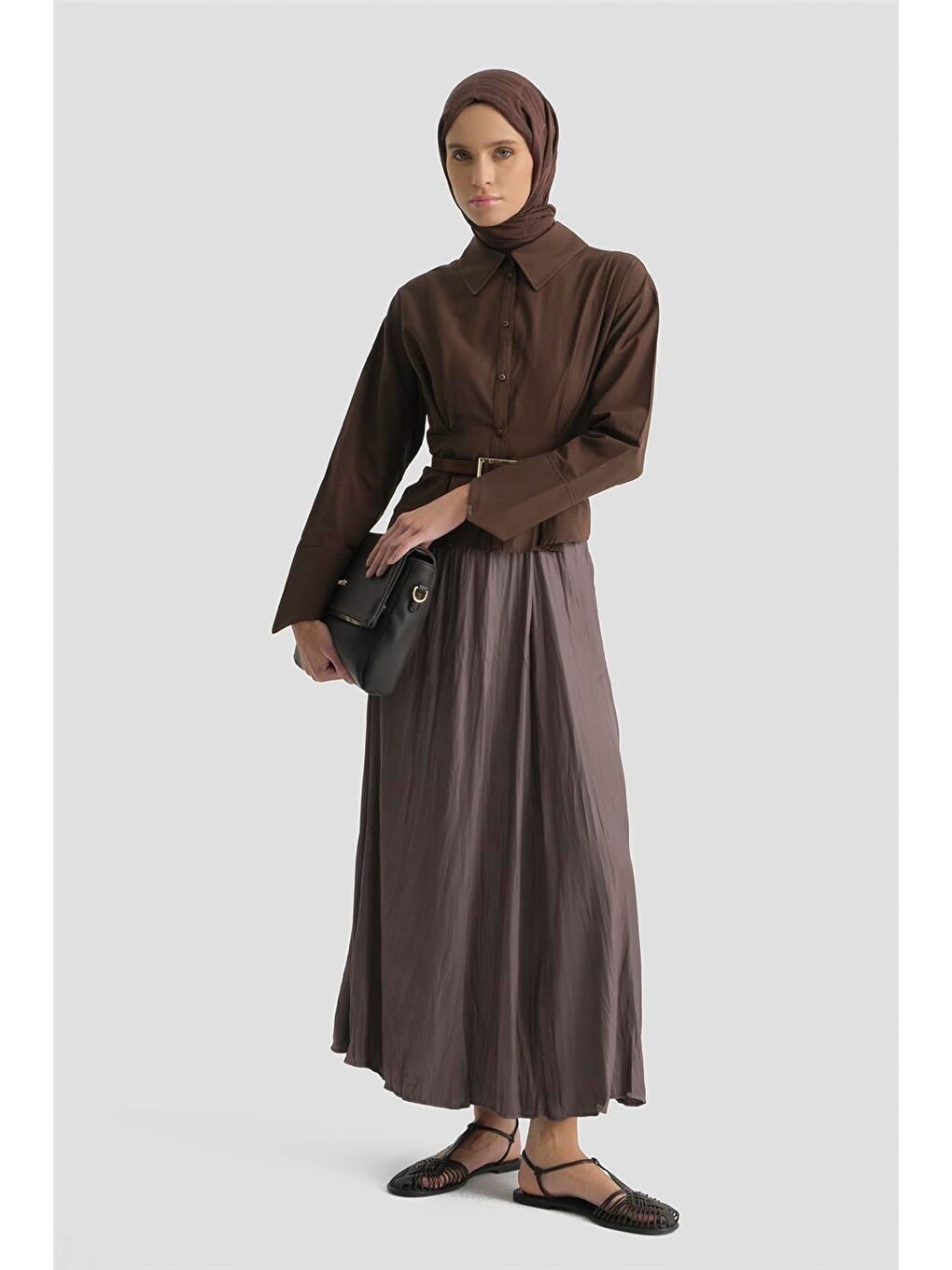 Kahverengi Kırışık Efektli Saten Etek Kakao-1