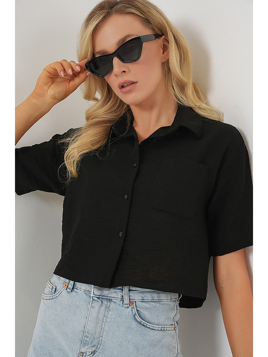 Kadın Kısa Kol Crop Gömlek 20341 - Siyah