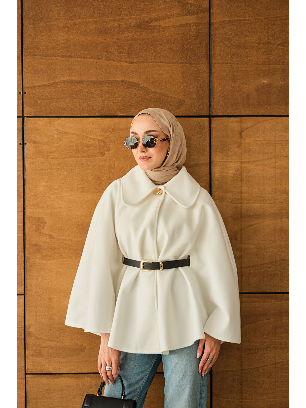 Kadın Kemerli Pelüş Panço Beyaz-4