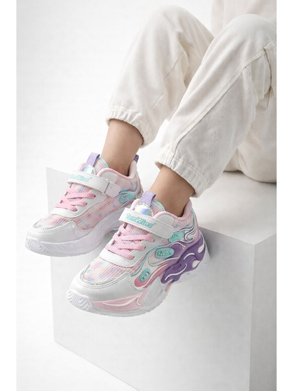 Beyaz Unisex Pastel Renkli Işıltılı Kalın Taban Ortopedik Günlük Spor Ayakkabı Cırtlı Sneaker-1