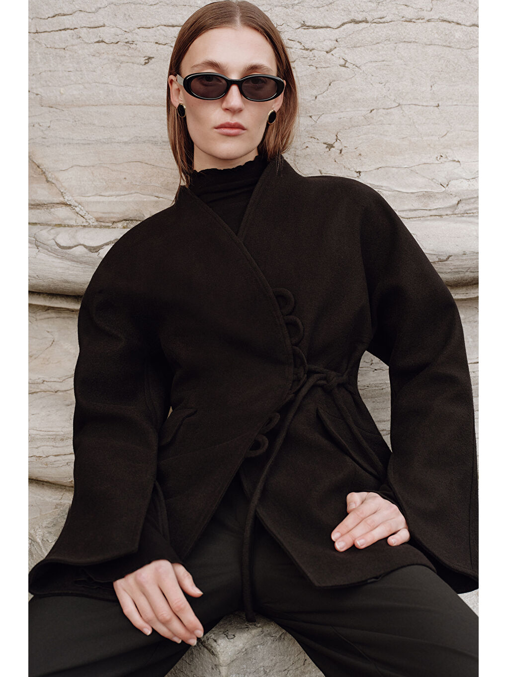 Aroa Bağlamalı Kaşe Ceket Siyah